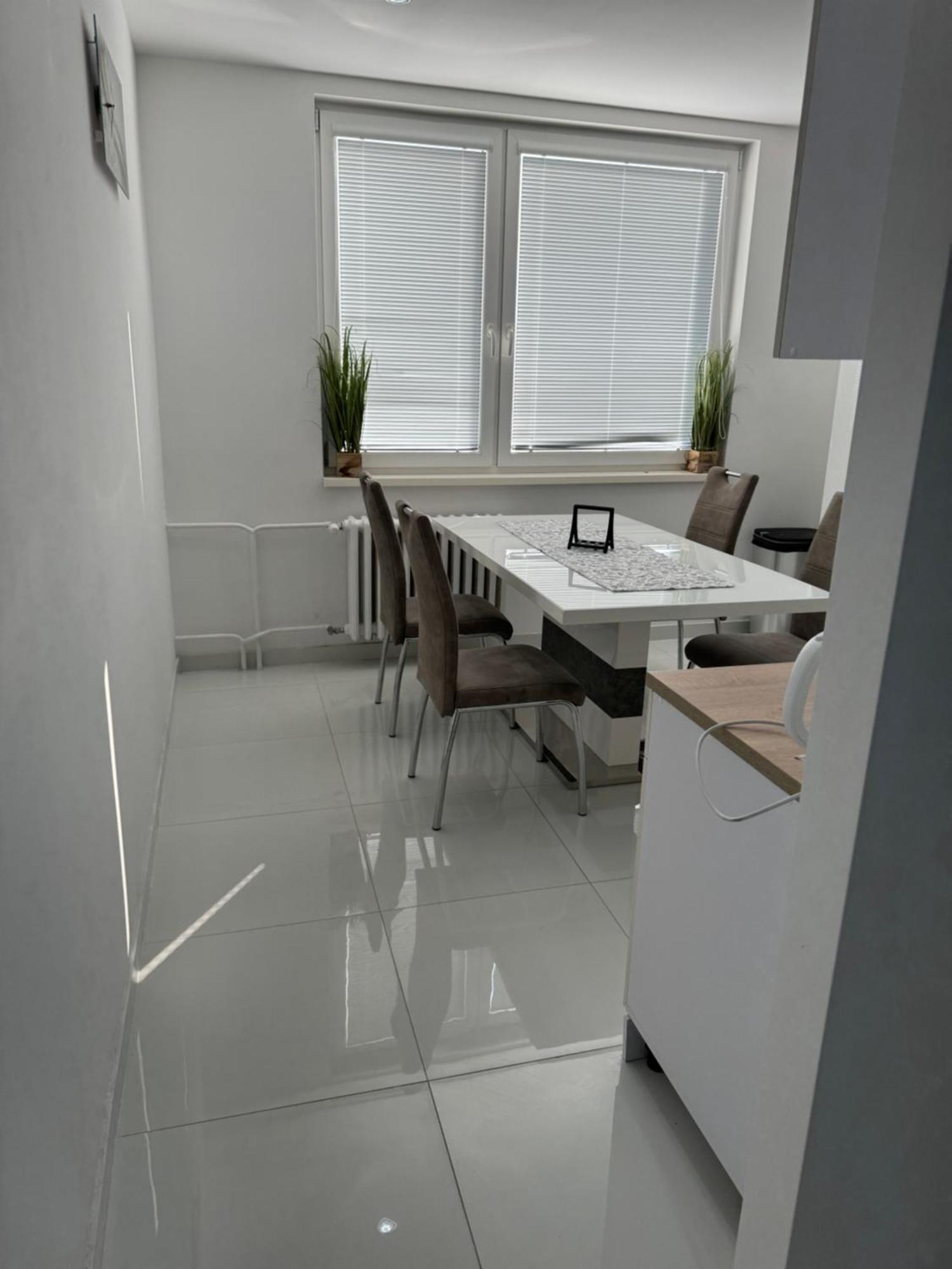 Peti Apartman Centrum Галанта Екстериор снимка