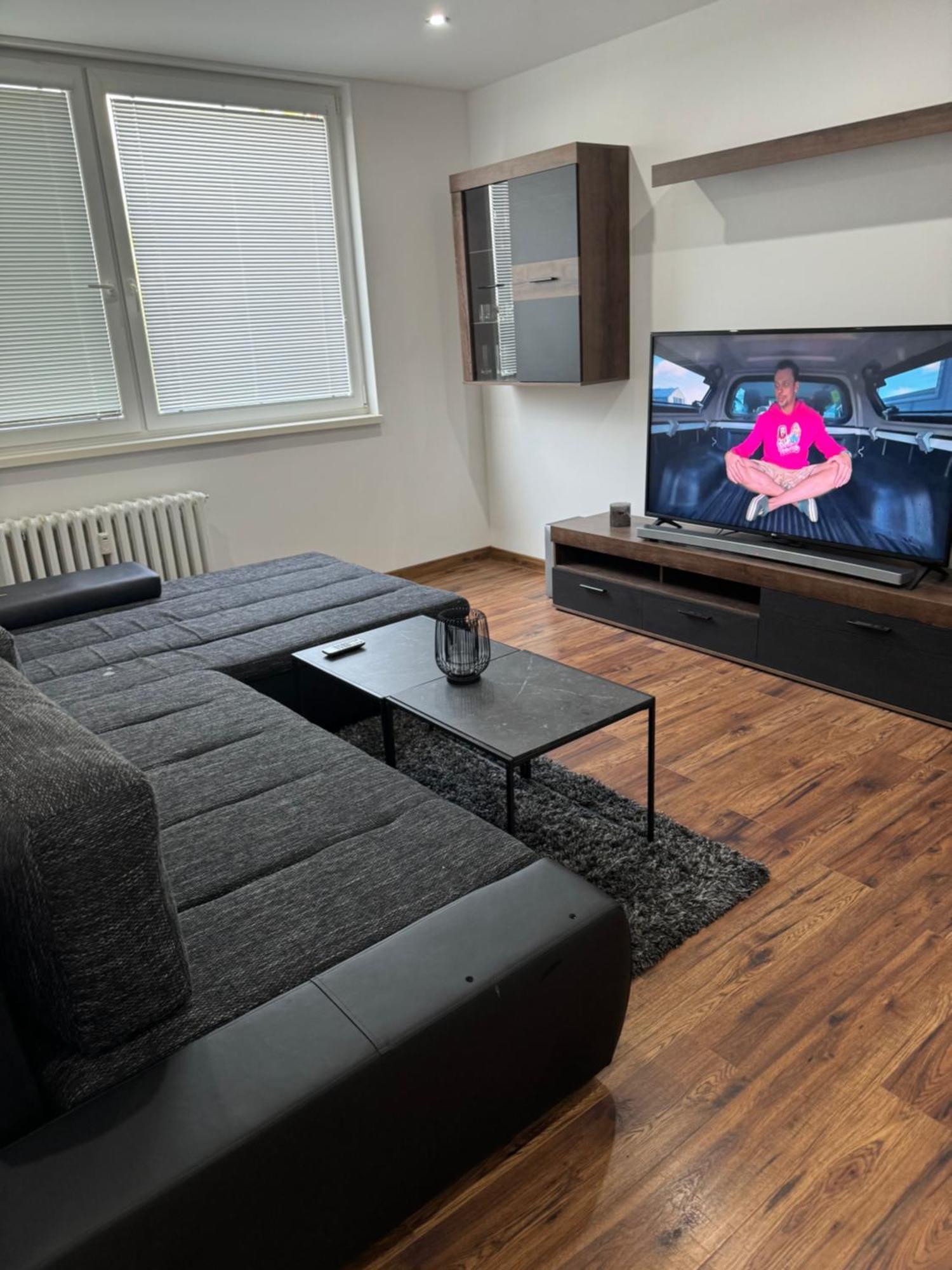 Peti Apartman Centrum Галанта Екстериор снимка